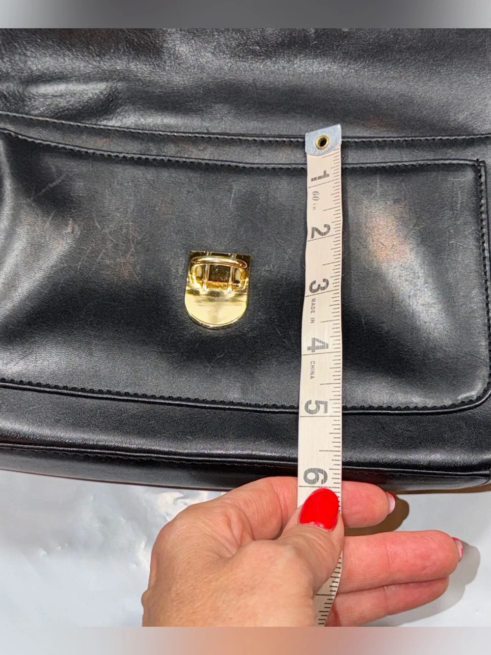 Bloomingdale’s Black Leather Bag Gold Buckle Chain Shoulder Strap Purse Vintage